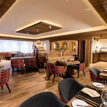 Butterfly Ξενοδοχείο Ζερμάτ