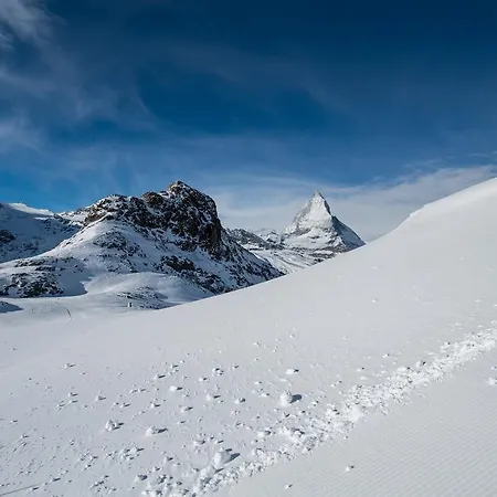 Butterfly Ξενοδοχείο Ζερμάτ